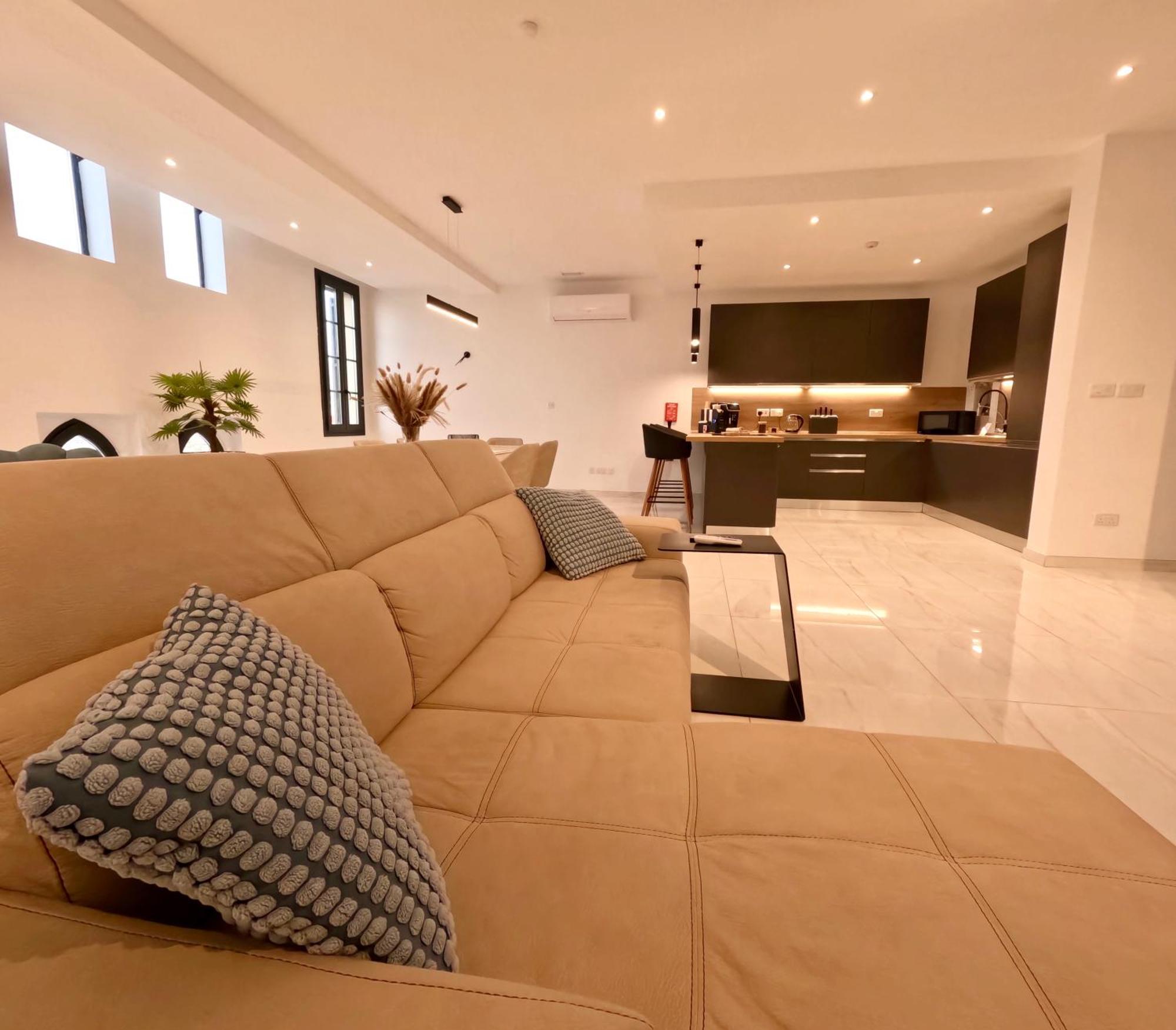 Modern Apartment In St Julian'S Malta, With Breathtaking Views Of Spinola Bay Saint Julian's Εξωτερικό φωτογραφία